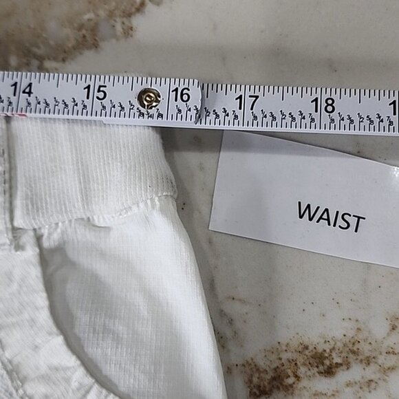 Chico's Womens Bermuda Shorts white Mid-rise light weight 8 - Picture 5 of 7